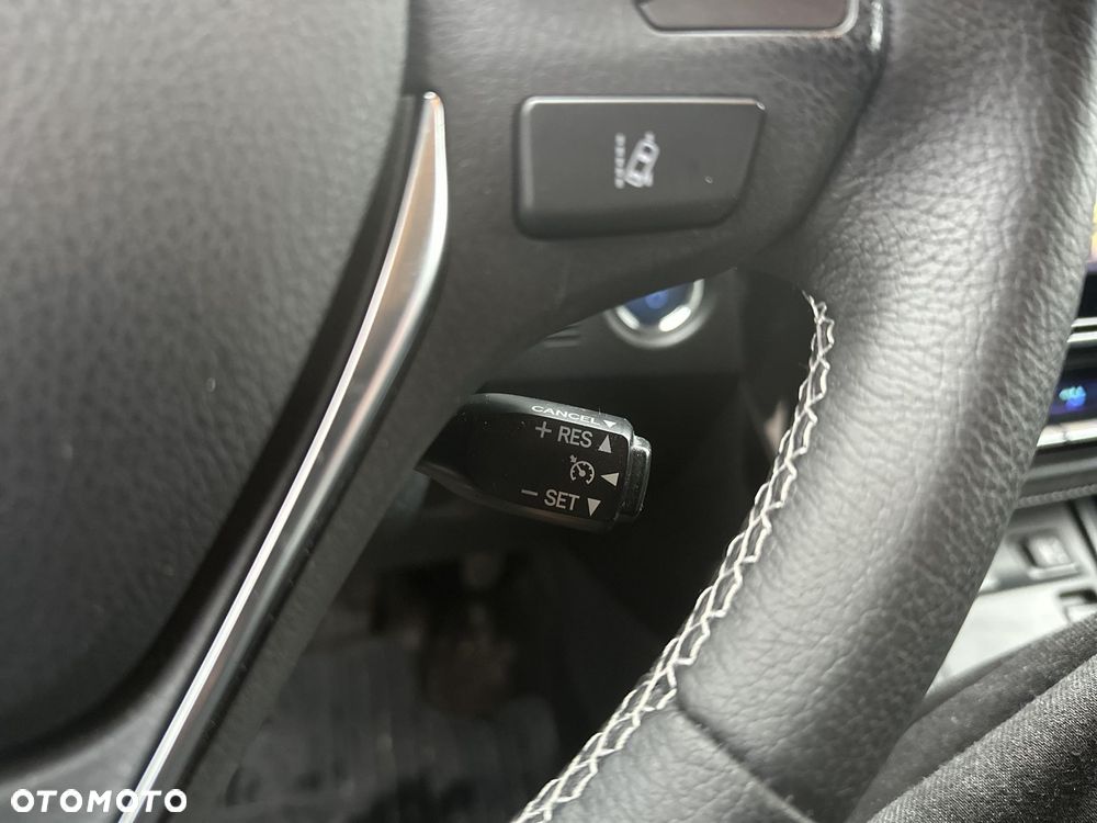 Toyota Auris - 16