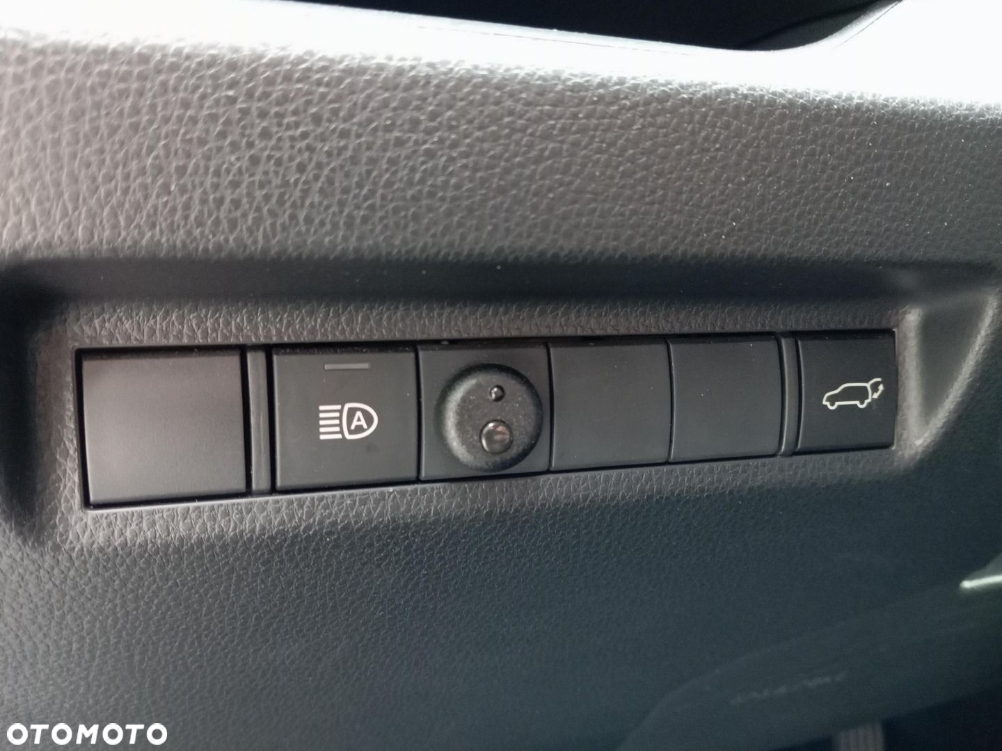Toyota RAV4 2.0 Comfort 4x2 - 17
