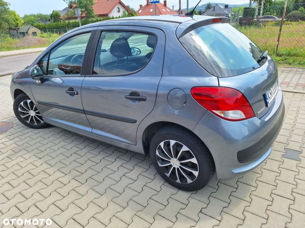 Peugeot 207 - 4