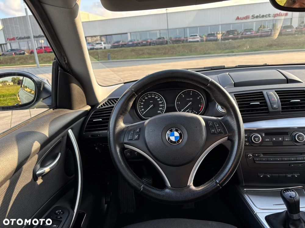 BMW Seria 1 120d - 10