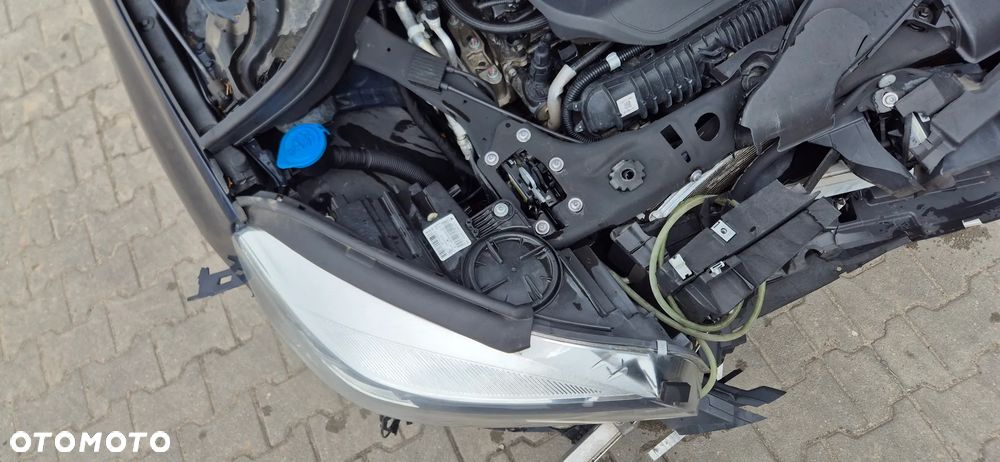 BMW Seria 2 220i Advantage - 31