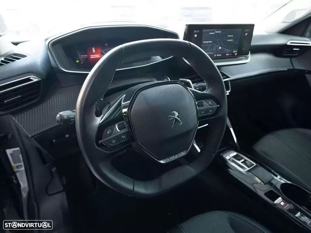 Peugeot 2008 1.2 PureTech Allure Pack EAT8 - 12