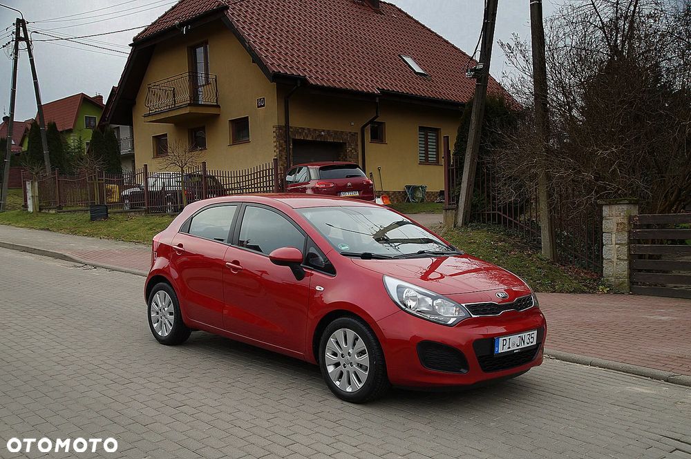 Kia Rio 1.2 Business Line - 9