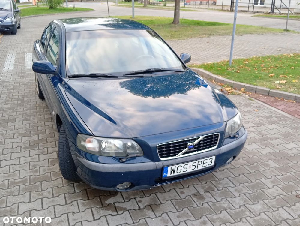Volvo S60 2.4 - 7