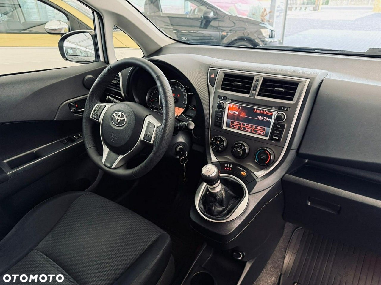 Toyota Verso S - 34
