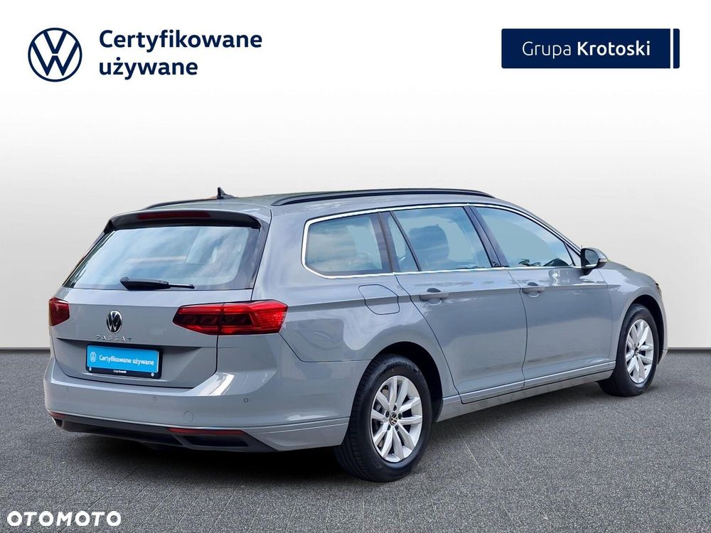 Volkswagen Passat - 8