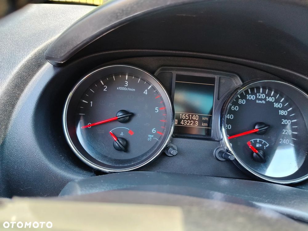 Nissan Qashqai 2.0 dCi DPF acenta - 12
