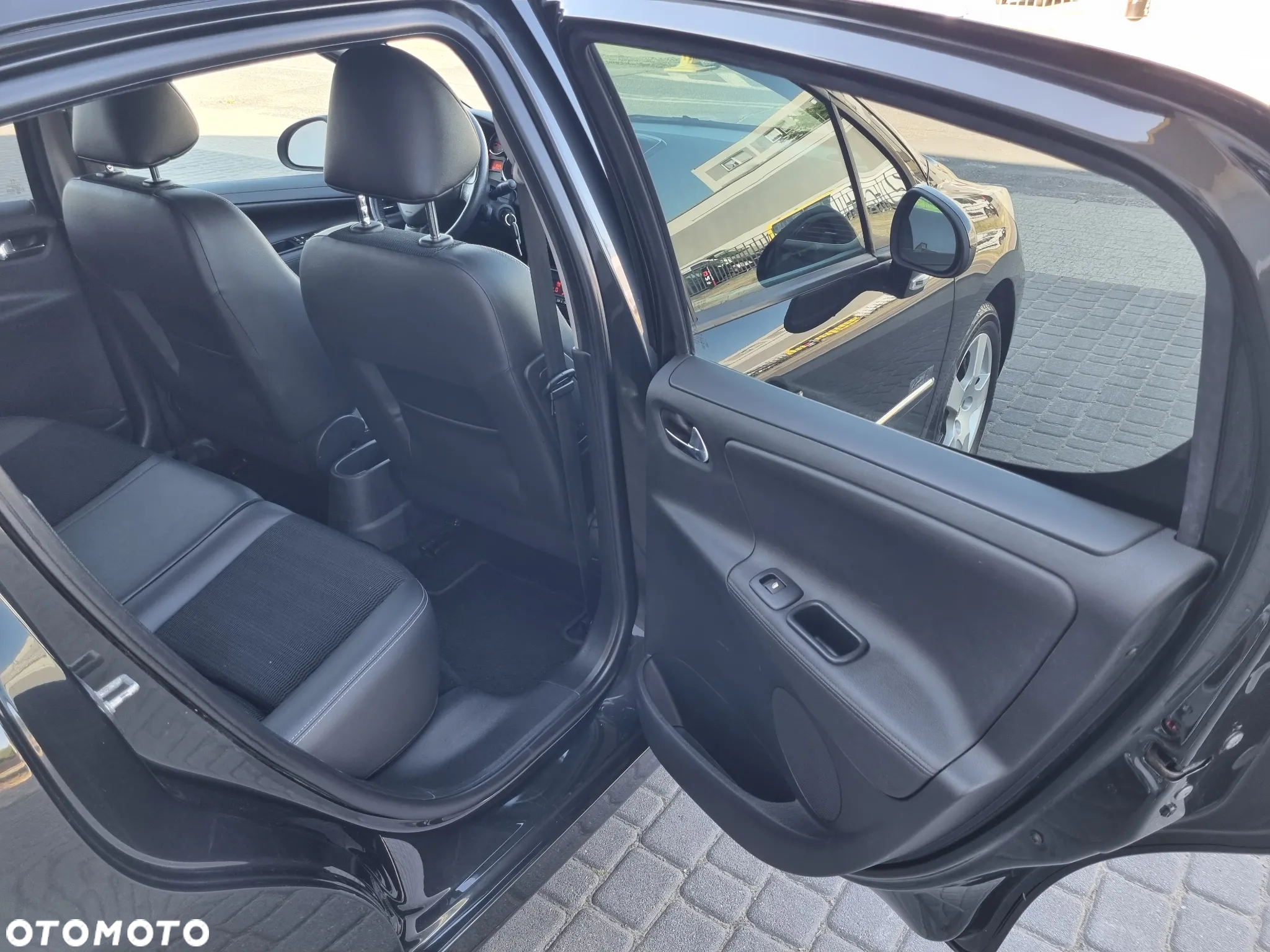 Peugeot 207 110 HDi FAP (Blue Lion) Platinum - 21