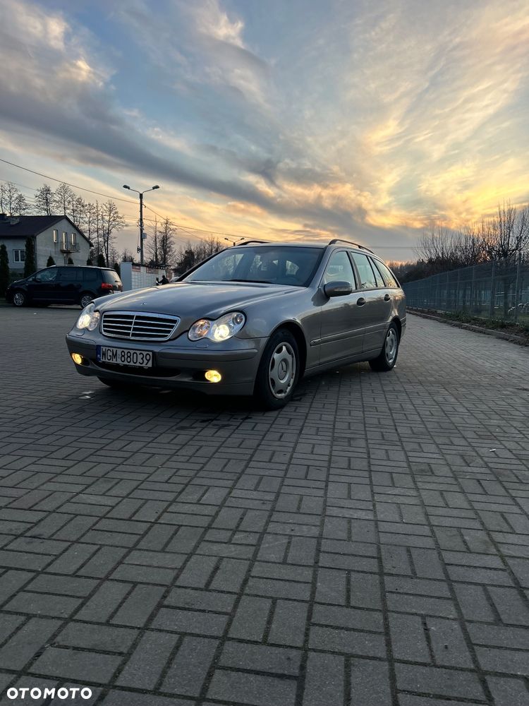 Mercedes-Benz Klasa C 200 T CDI Classic - 1