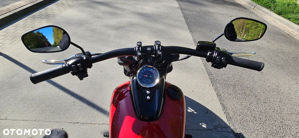 Harley-Davidson Softail Fat Bob - 18