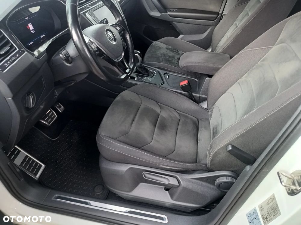 Volkswagen Tiguan - 29