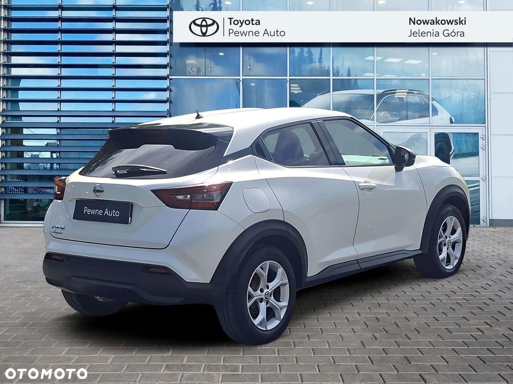 Nissan Juke 1.0 DIG-T N-Connecta DCT - 2