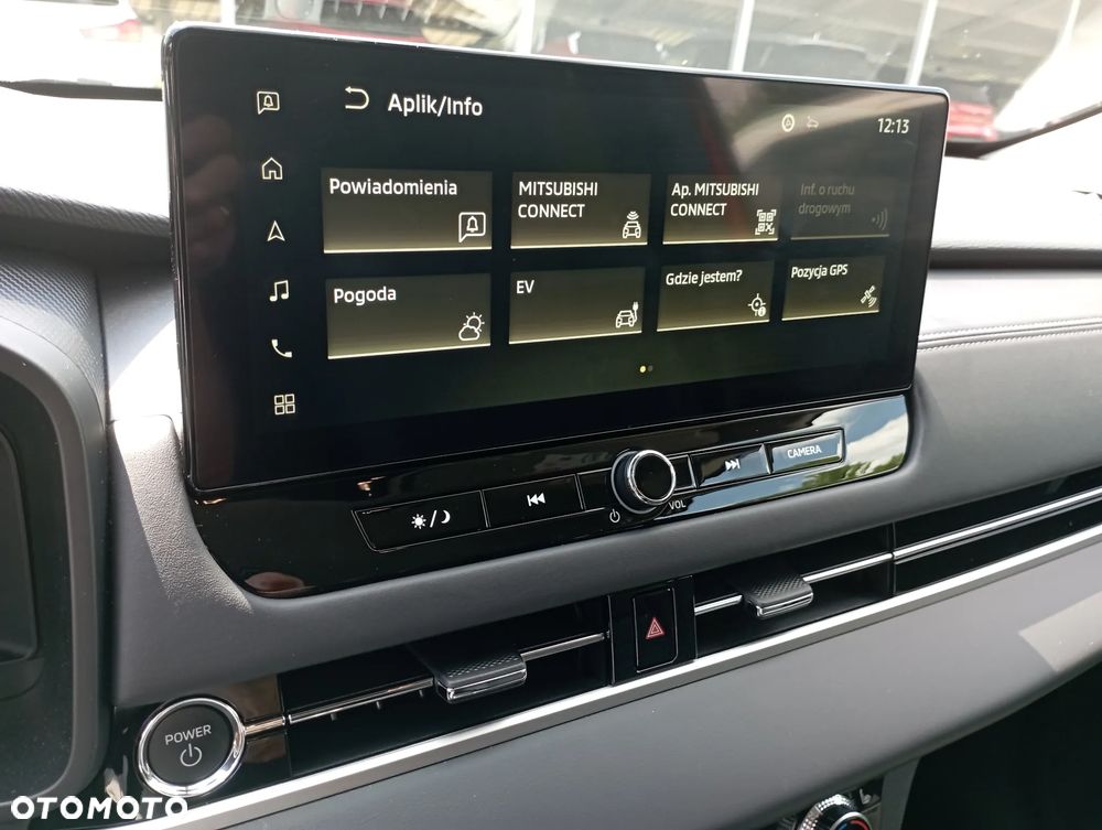 Mitsubishi Outlander Invite - 13
