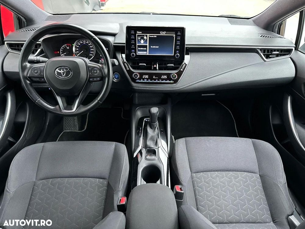 Toyota Corolla 1.8 HSD TS Dynamic - 23