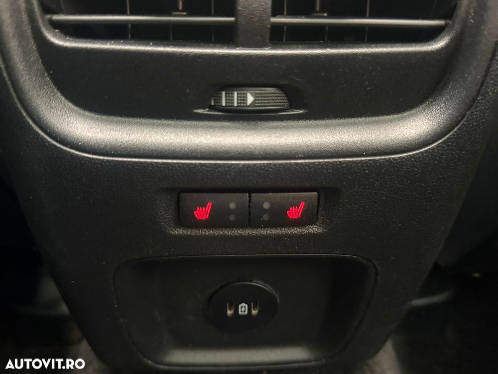 Ford Kuga - 20