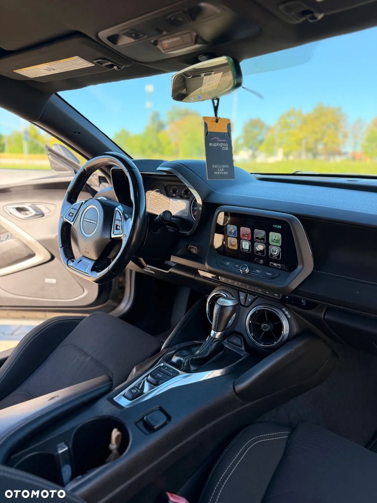 Chevrolet Camaro - 12
