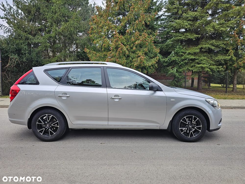 Kia Ceed 1.4 Comfort - 4