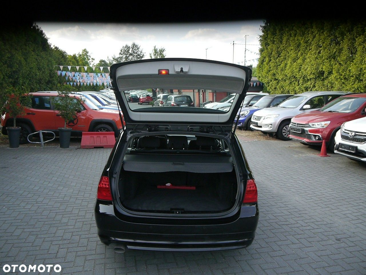 BMW Seria 3 318d - 12