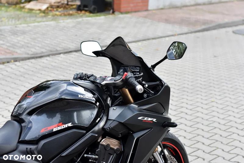 Honda CBR - 12