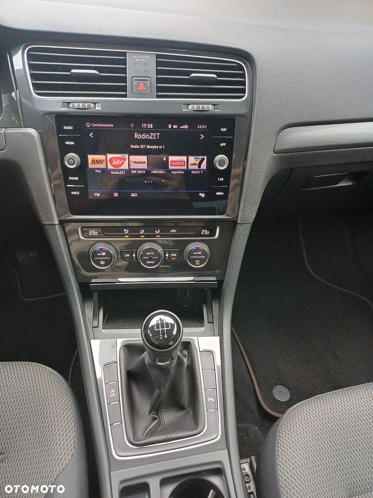 Volkswagen Golf VII 1.6 TDI BMT Comfortline - 10