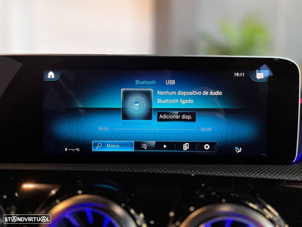 Mercedes-Benz CLA 200 d Shooting Brake 8G-DCT AMG Line - 28