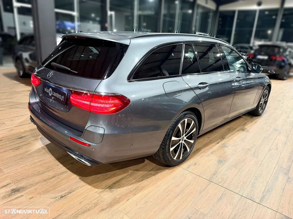 Mercedes-Benz E 300 de Avantgarde 4Matic — fotografia 5