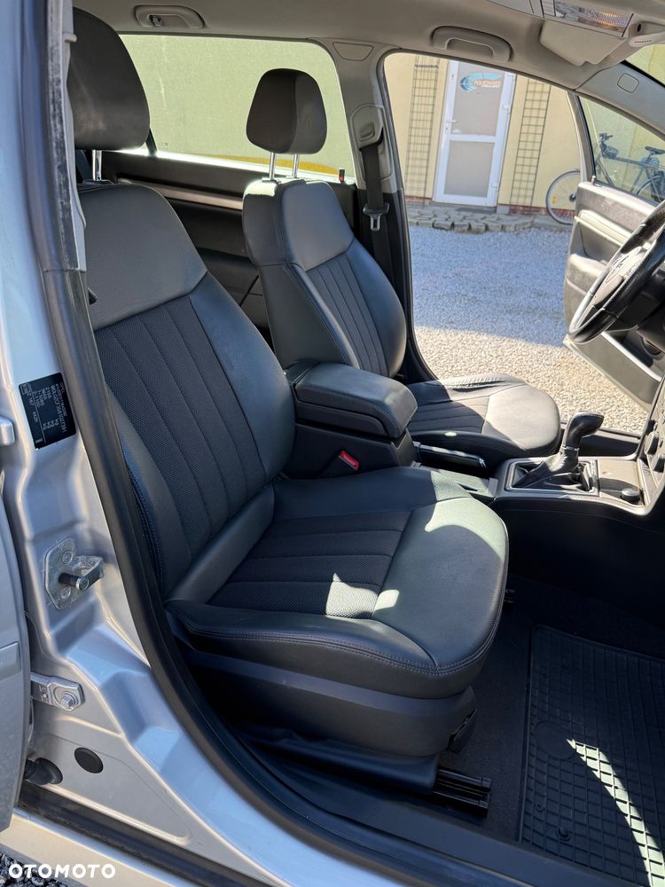 Opel Vectra 1.9 CDTI Cosmo - 21