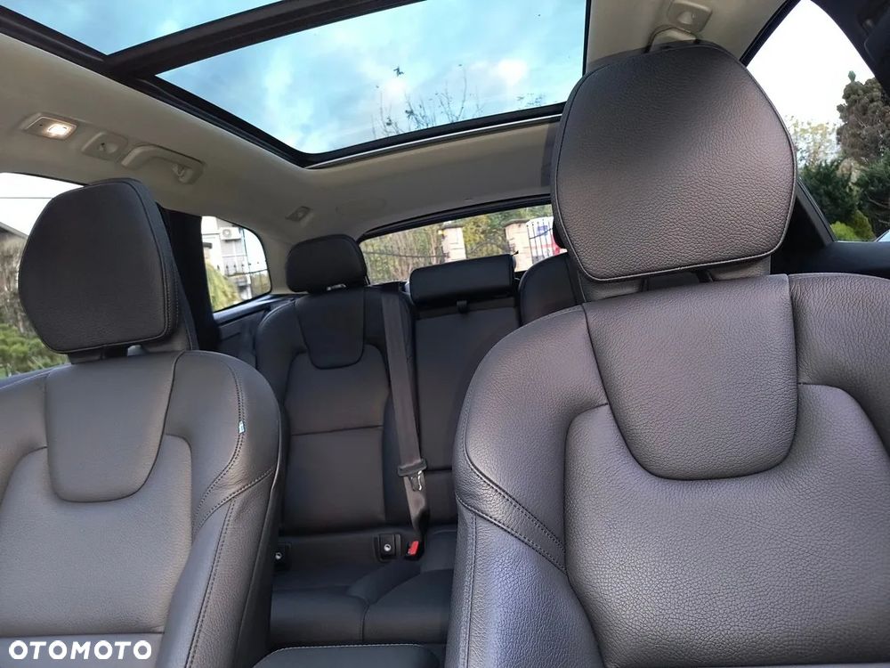 Volvo XC 60 B5 B AWD Plus Black Edition - 30