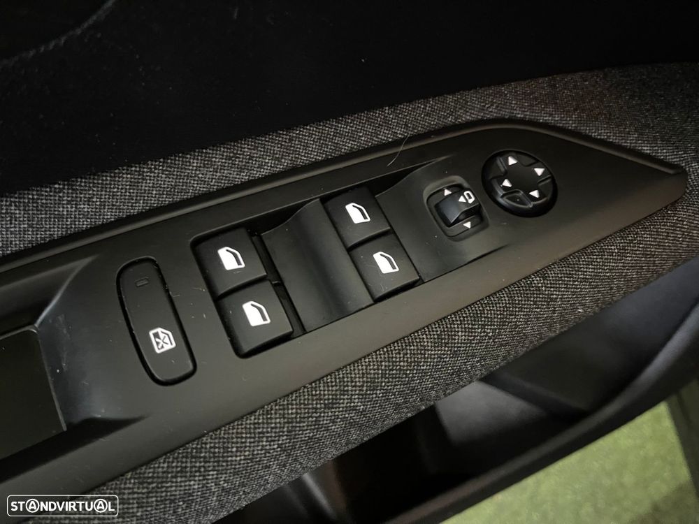 Peugeot 3008 1.5 BlueHDi Style - 31