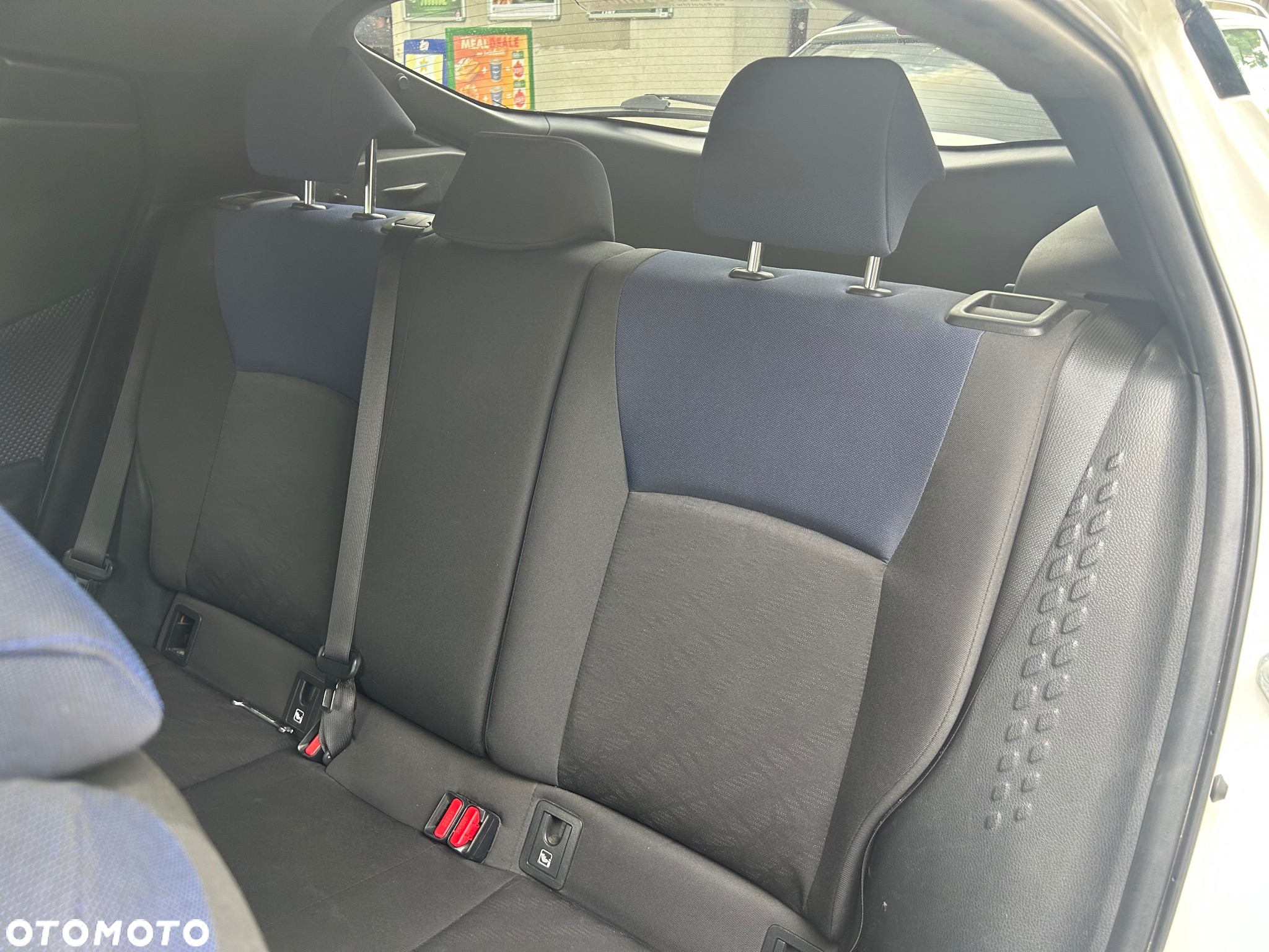 Toyota C-HR 1.2 T Dynamic - 14