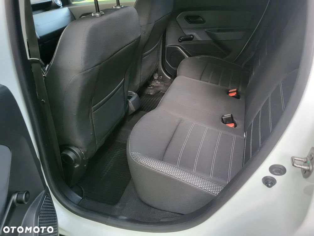 Dacia Duster 1.6 SCe Access S&S - 11