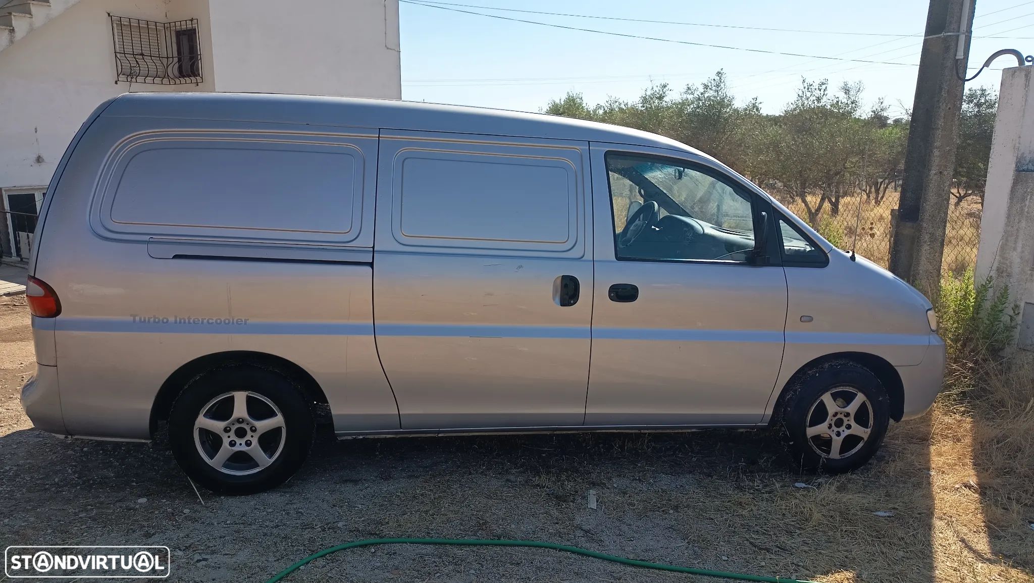 Hyundai H-1 - 1