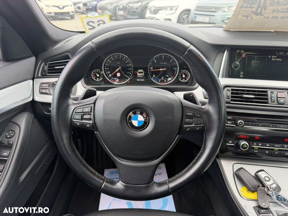 BMW Seria 5 525d xDrive AT - 11