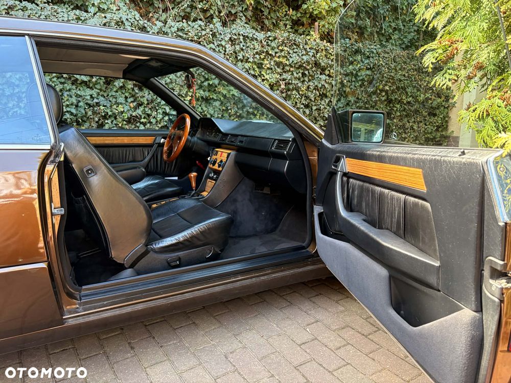 Mercedes-Benz W124 (1984-1993) - 6