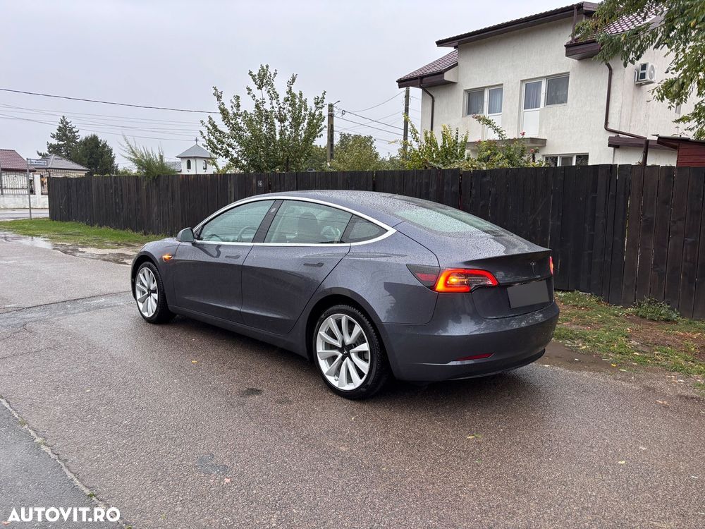 Tesla Model 3 Standard Reichweite Plus Hinterradantrieb - 5
