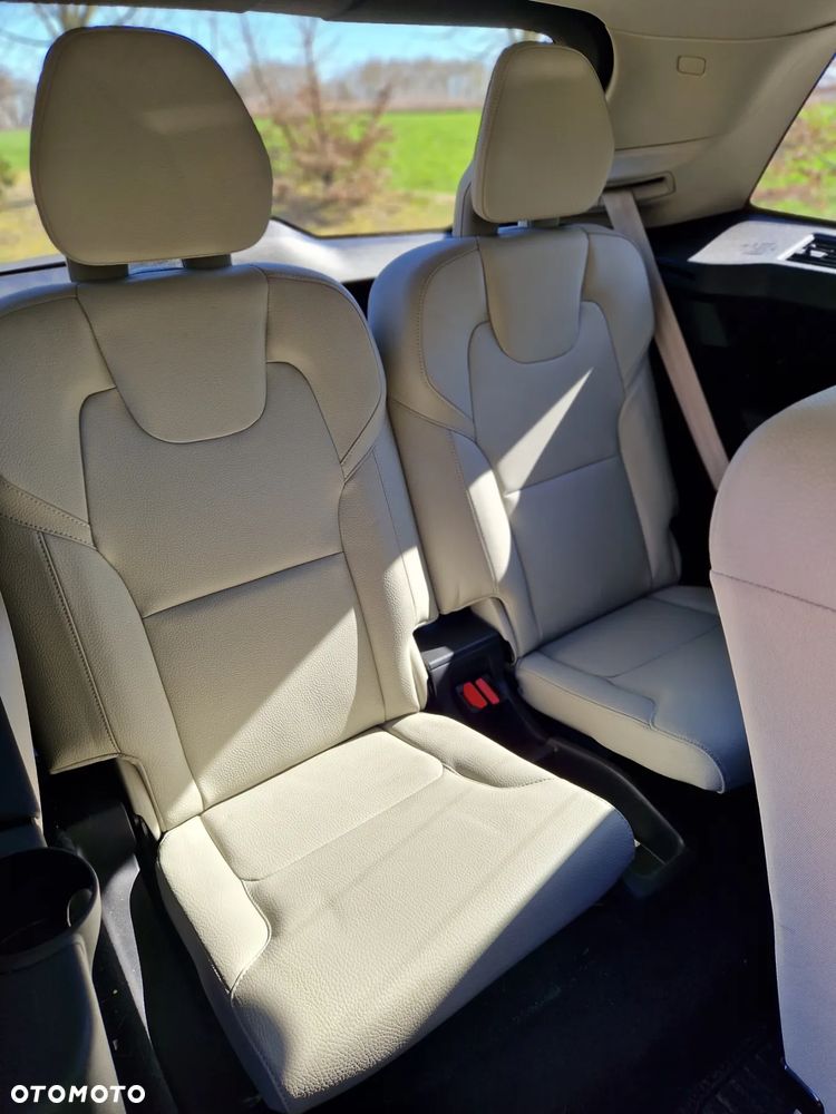 Volvo XC 90 T5 AWD Geartronic Momentum Pro - 11