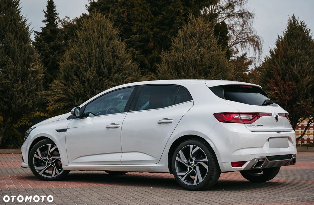Renault Megane ENERGY TCe 205 EDC GT - 16