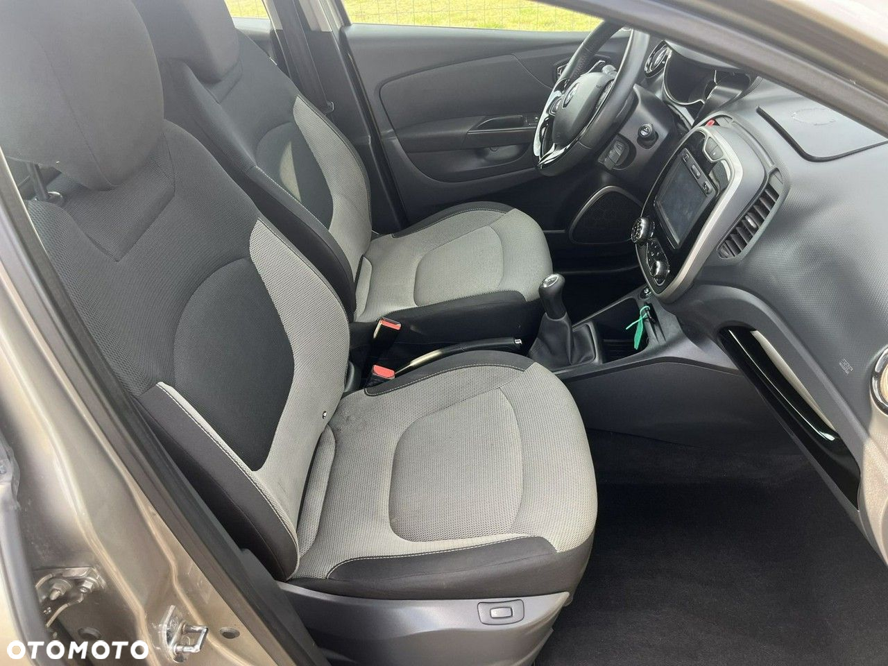 Renault Captur - 11