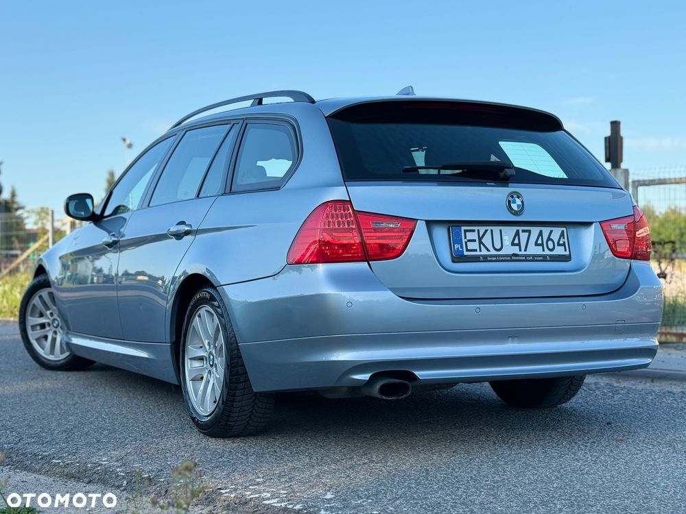 BMW Seria 3 318i - 7