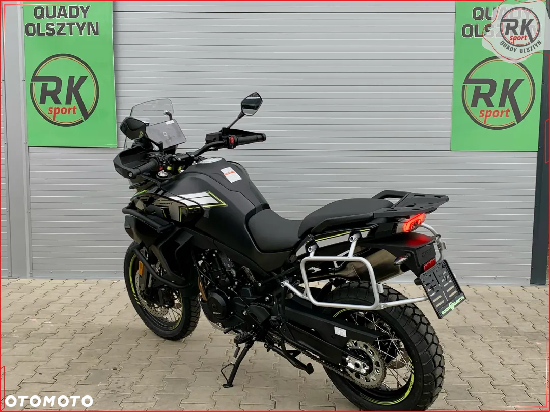 CFMoto MT - 10