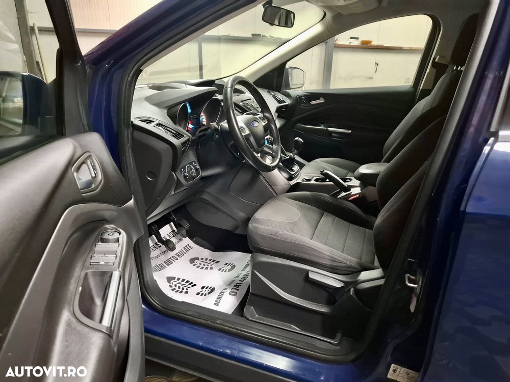 Ford Kuga - 8