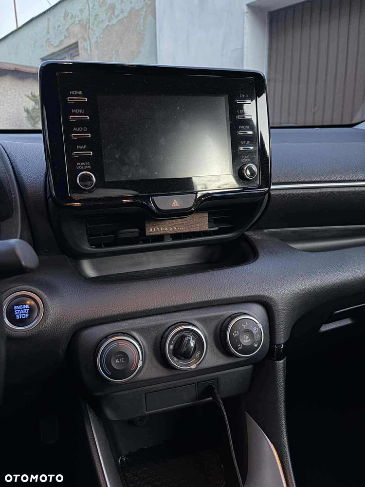 Toyota Yaris 1.5 Comfort - 4