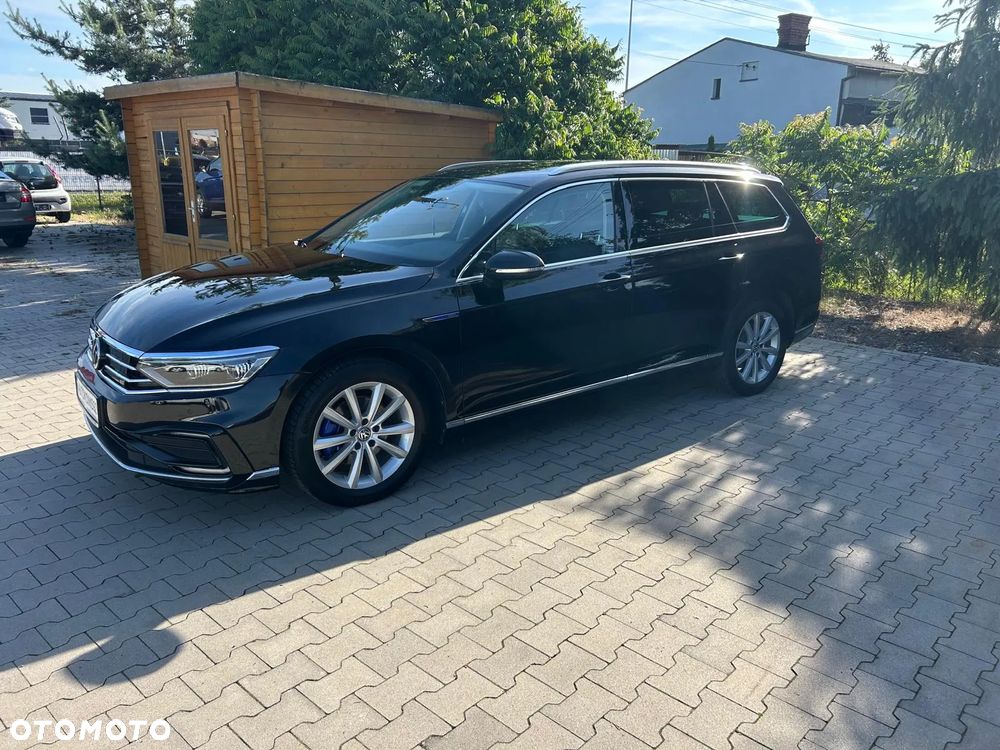 Volkswagen Passat - 12