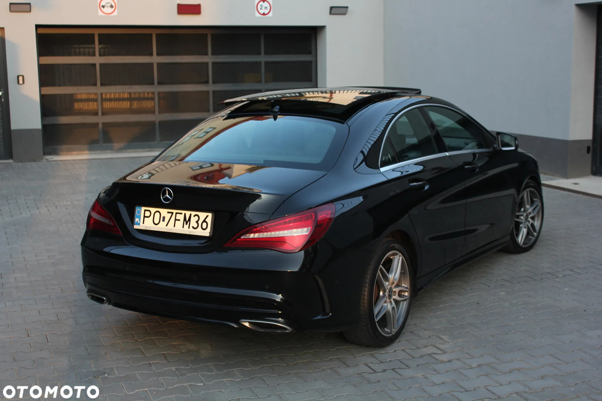Mercedes-Benz CLA 200 7G-DCT AMG Line - 34