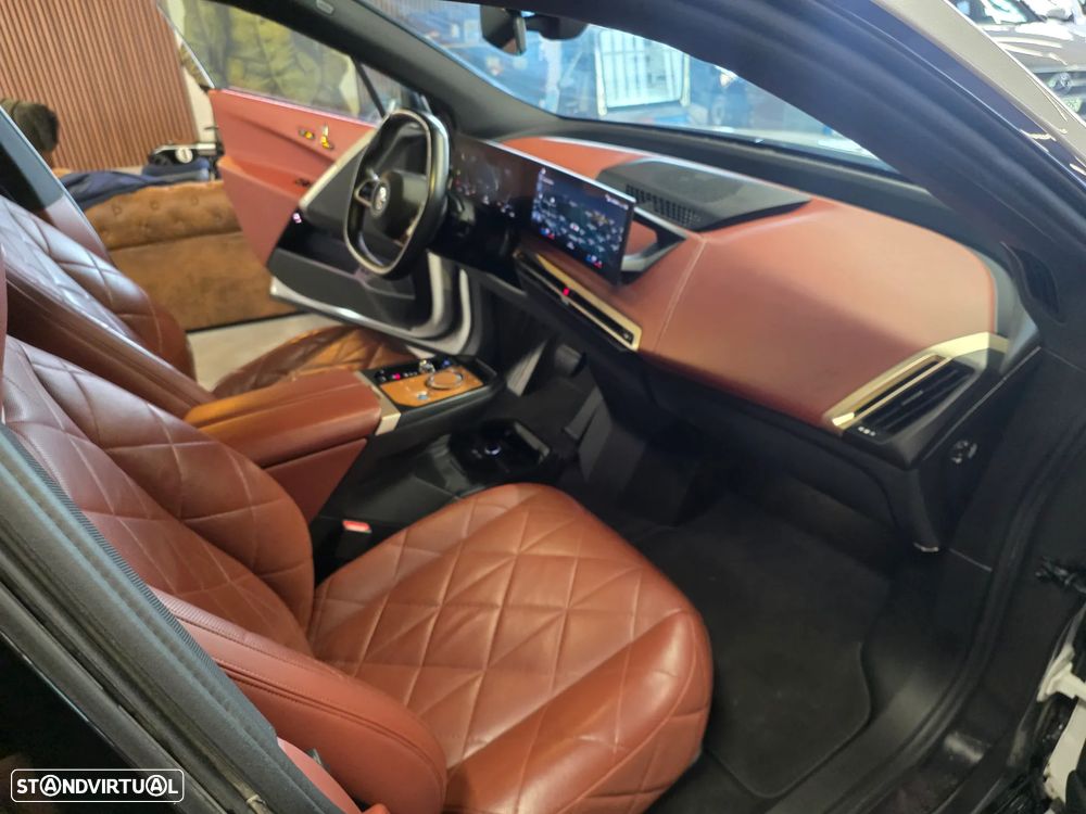 BMW iX xDrive 40 Pack Desportivo - 12