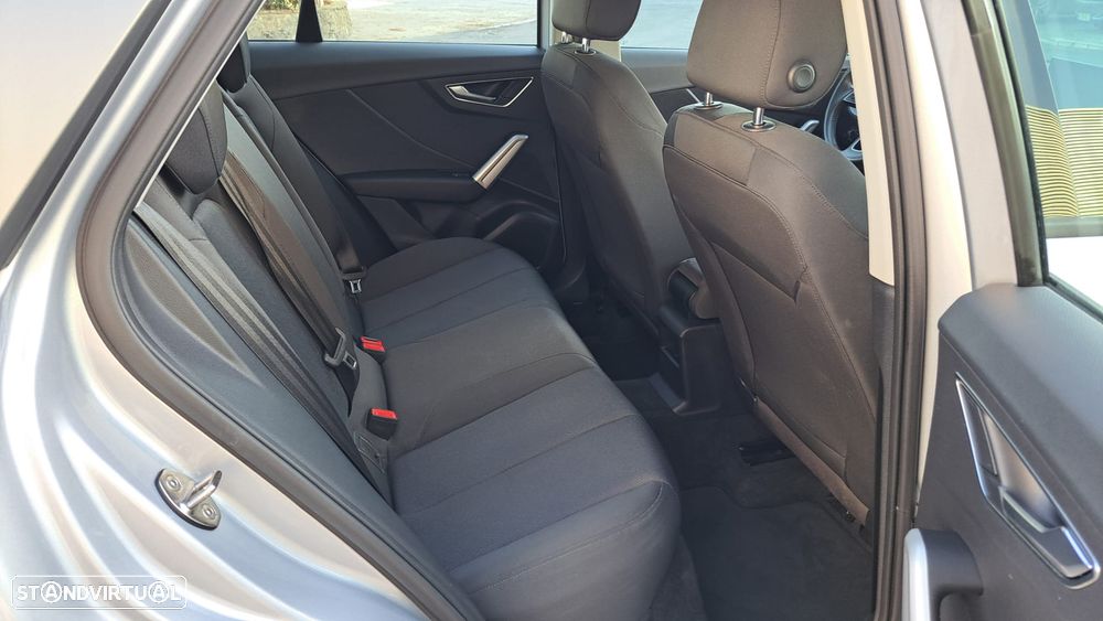Audi Q2 1.6 TDI Design - 30