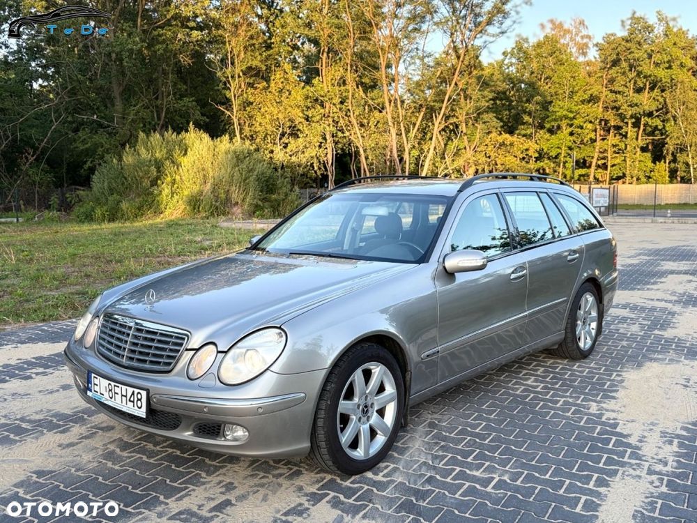 Mercedes-Benz Klasa E 500 4-Matic T Elegance - 16