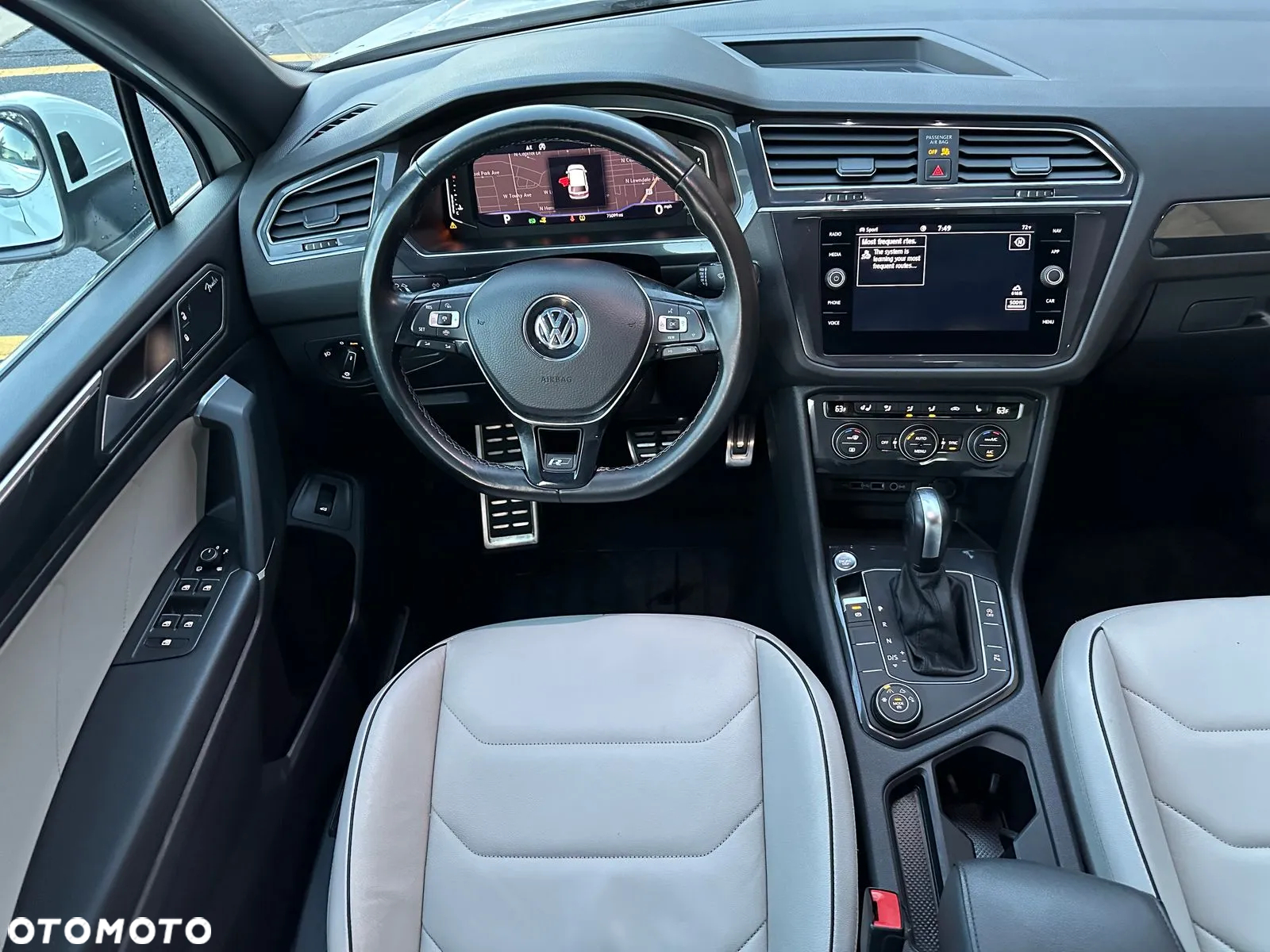 Volkswagen Tiguan - 8