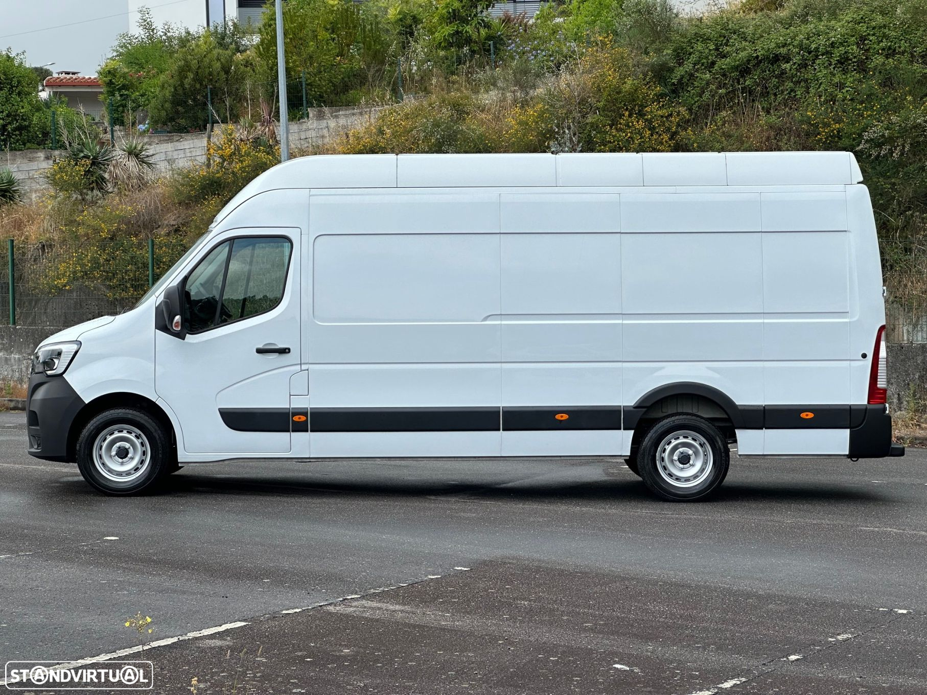 Renault Master 2.3 dCi L2H2 3.5T SS - 11