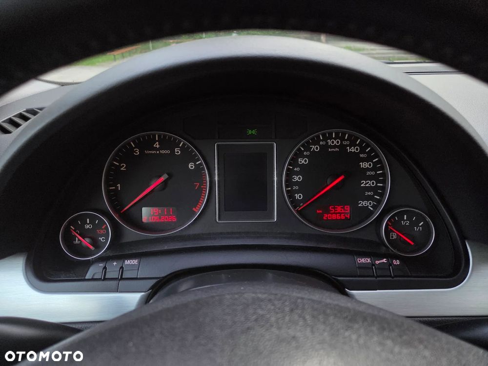 Audi A4 Limousine - 20